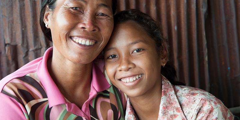 Sacty and her mom smile